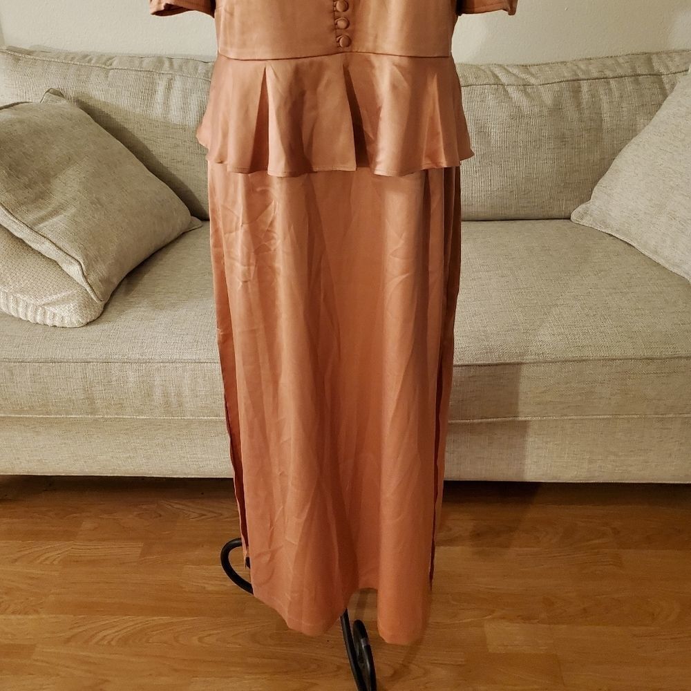 Danielle Bernstein Solid Puff-Sleeve Midi Dress N… - image 4